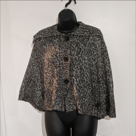 ✨Michael Kors Marled Cape Sweater✨ - Picture 3 of 7